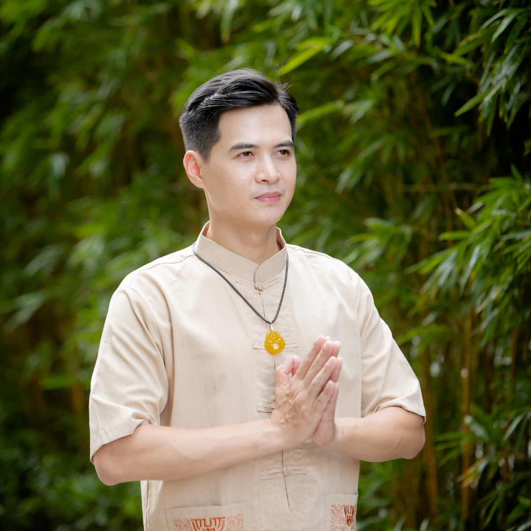 Aura Havenly "Wealth and Joy Energy" Yellow Laughing Buddha Necklace