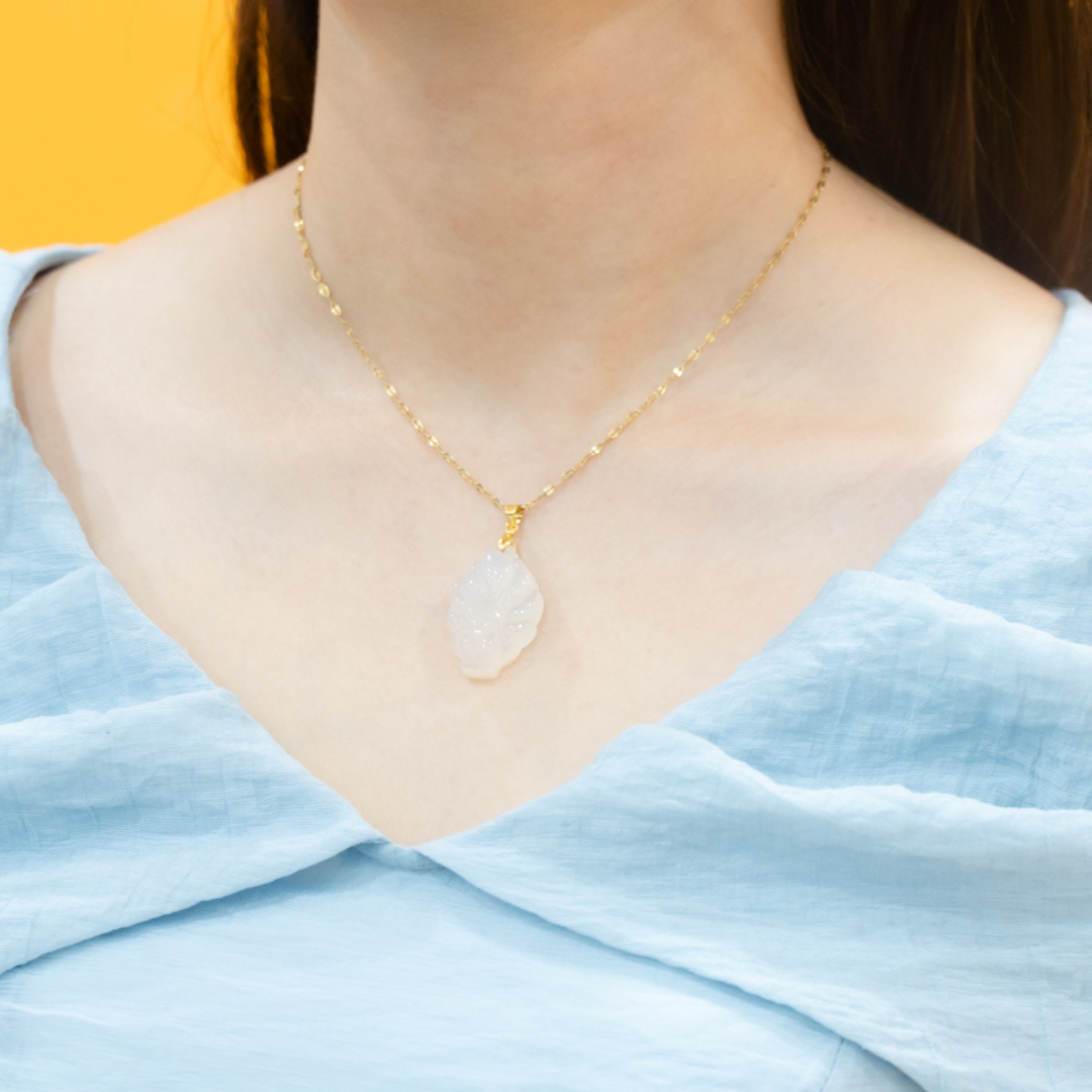 Aura Havenly "Purity and Love Energy" White Fox Queen Necklace