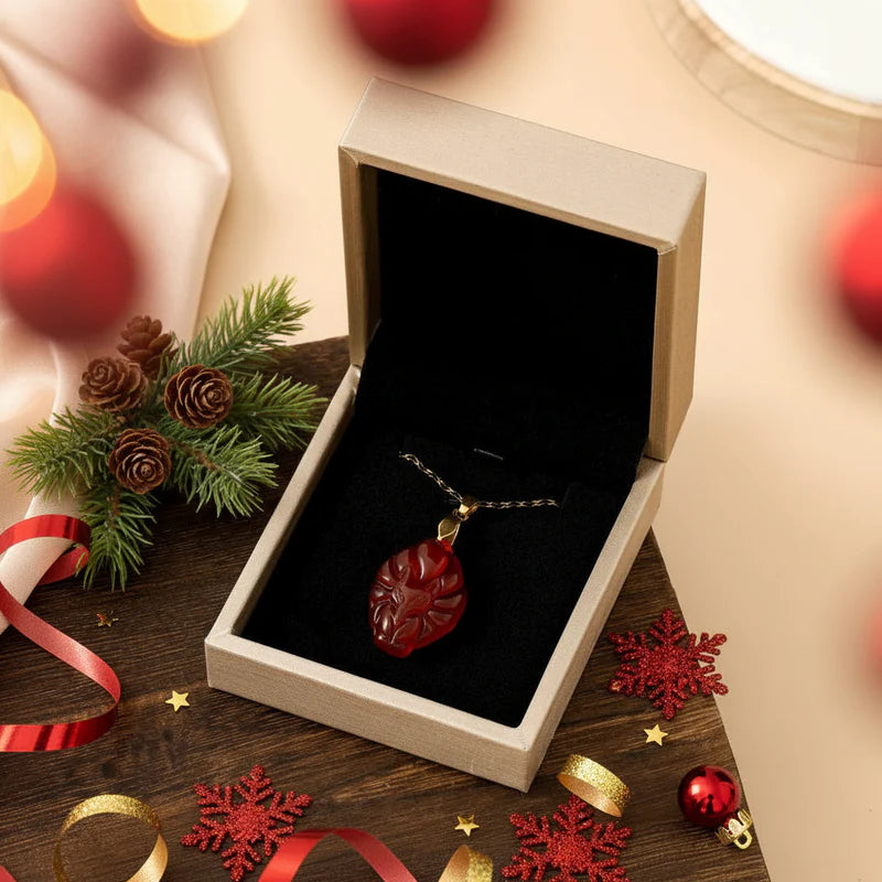 Lucky Fox Queen Stone - Red